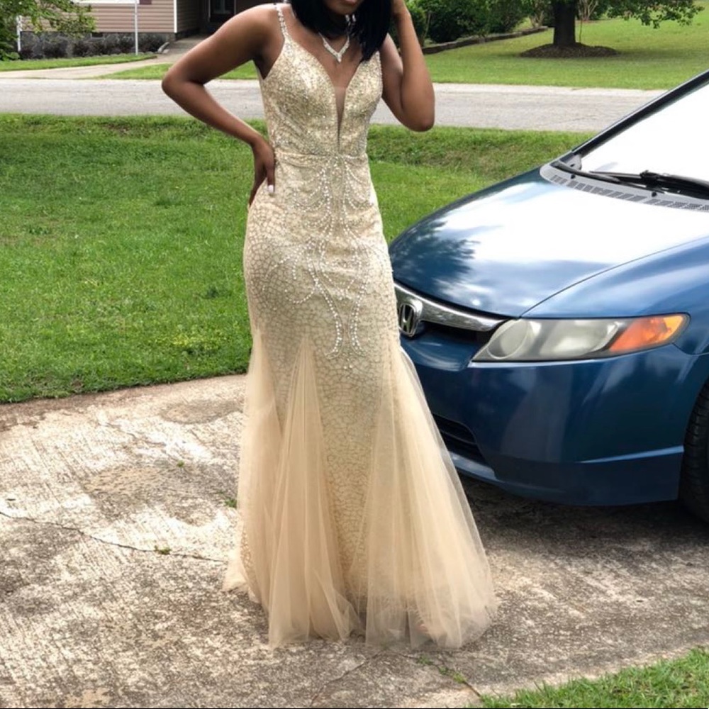 Iris Prom dress